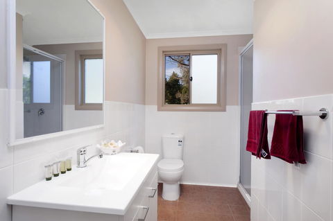Armidale Tourist Park - Accommodation Bookings 15