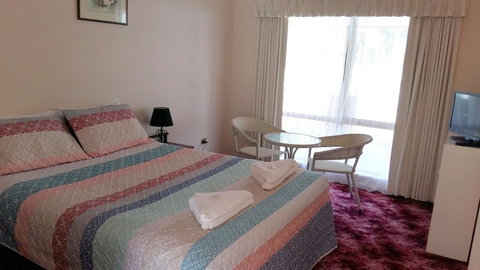 Rayanne Homestead - Accommodation Bookings 11