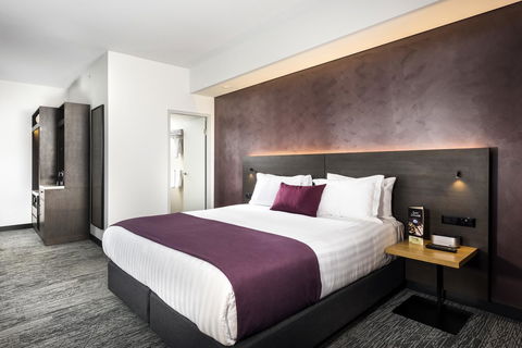 Holiday Inn West Perth, An IHG Hotel - Accommodation Bookings 16