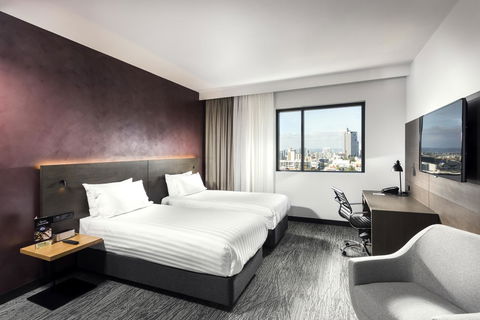 Holiday Inn West Perth, An IHG Hotel - Accommodation Bookings 13