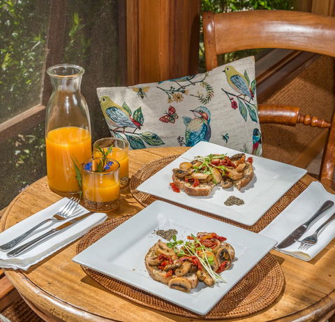 Chimes Spa Retreat - Accommodation Bookings 24