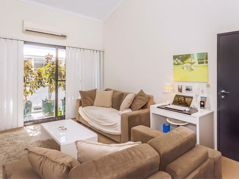 Home Apartment - Perth City Centre - Free WiFi - Accommodation Bookings 0