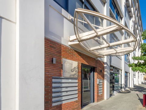 Home Apartment - Perth City Centre - Free WiFi - Accommodation Bookings 4