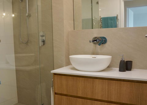 Cottesloe Beachfront Ocean View Apartment - Accommodation Bookings 17