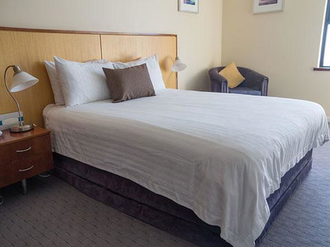 Ocean Beach Hotel - Accommodation Bookings 0