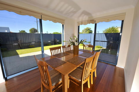Palm Beach Manor - Accommodation Bookings 5