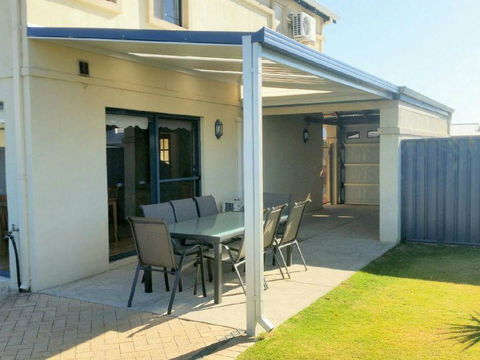 Palm Beach Manor - Accommodation Bookings 12