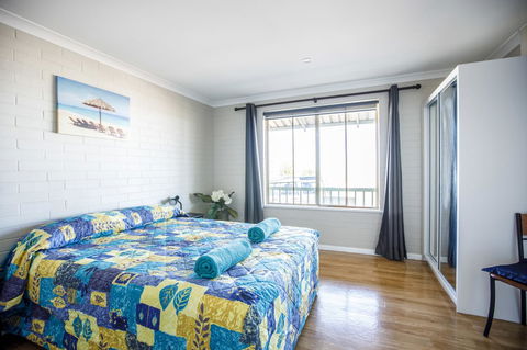 Shark Bay Seafront Apartments - Accommodation Bookings 29