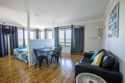 Shark Bay Seafront Apartments - Accommodation Bookings 34
