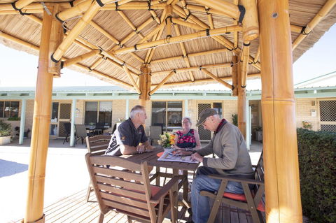 Shark Bay Seafront Apartments - Accommodation Bookings 25