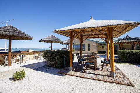 Shark Bay Seafront Apartments - Accommodation Bookings 21