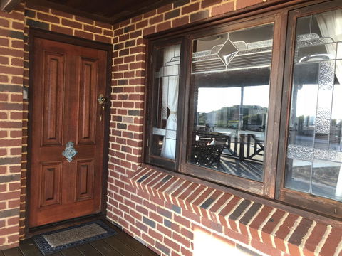The Compass Beach House - Accommodation Bookings 28