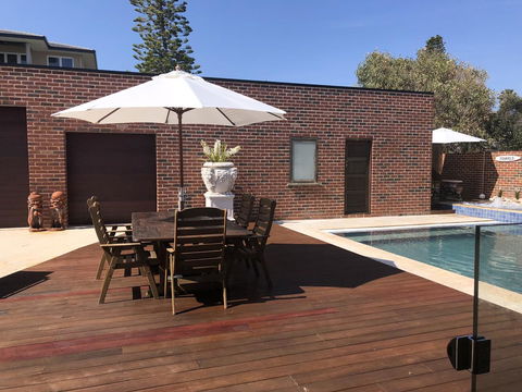 The Compass Beach House - Accommodation Bookings 23
