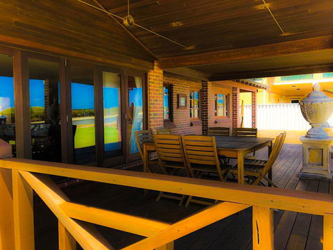 The Compass Beach House - Accommodation Bookings 8