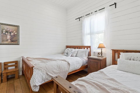 Lavender Cottage - Accommodation Bookings 10