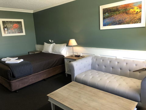 Dog Rock Motel - Accommodation Bookings 1