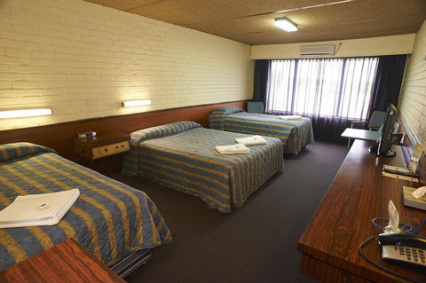 Dog Rock Motel - Accommodation Bookings 42