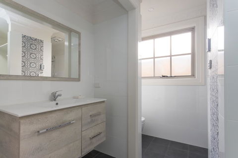 Blue Door Apartments - Accommodation Bookings 15