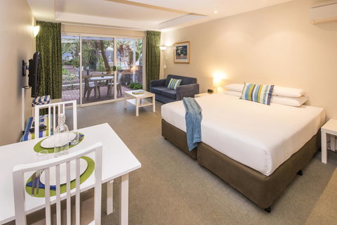 Broadwater Resort WA Tourism Awards 2024 Gold Winner - Accommodation Bookings 12