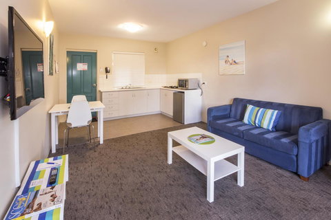 Broadwater Resort WA Tourism Awards 2024 Gold Winner - Accommodation Bookings 24