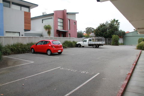 Malibu Apartments - Perth - Accommodation Bookings 16