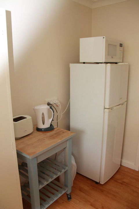 Malibu Apartments - Perth - Accommodation Bookings 9