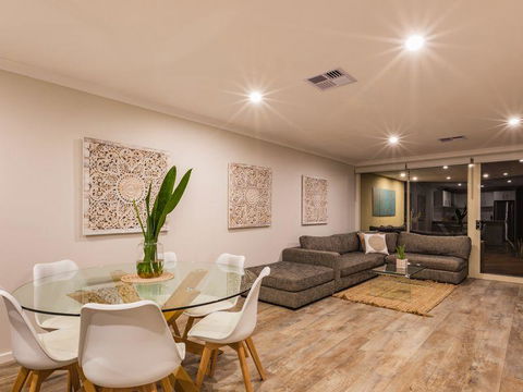 Starboard Views Kalbarri - River Front Apartment - Accommodation Bookings 3