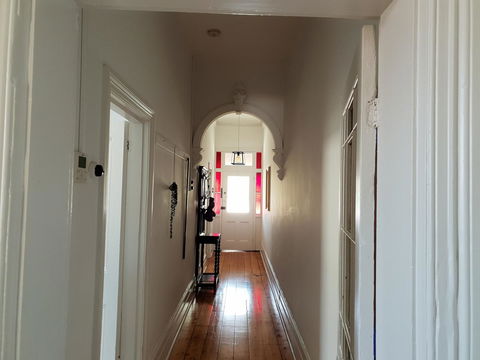 Captain\'s Heritage Cottage - Central Fremantle 2 Bedroom Historic Cottage - Accommodation Bookings 7