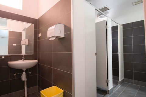 Akara Hotel - Accommodation Bookings 13