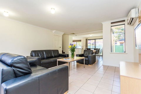 Country Comfort Perth - Accommodation Bookings 22
