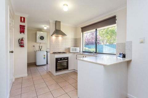 Country Comfort Perth - Accommodation Bookings 16