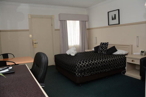 Ben Chifley Motor Inn - Accommodation Bookings 15