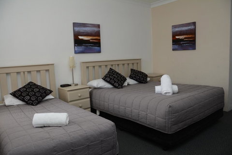 Ben Chifley Motor Inn - Accommodation Bookings 13