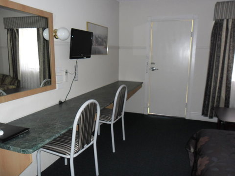Ben Chifley Motor Inn - Accommodation Bookings 40