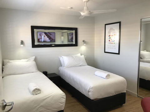 Jesmond Executive Villas - Accommodation Bookings 2