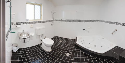Jesmond Executive Villas - Accommodation Bookings 25