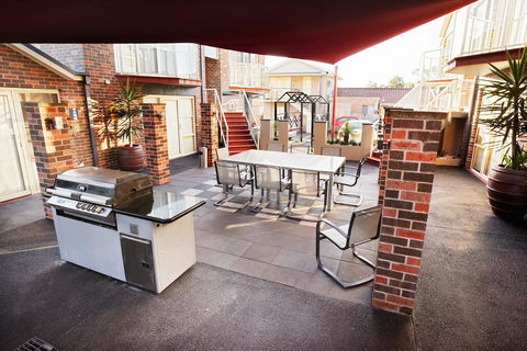 Jesmond Executive Villas - Accommodation Bookings 17