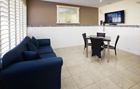 Jesmond Executive Villas - Accommodation Bookings 20