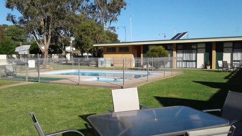 Junee Motor Inn - Accommodation Bookings 11