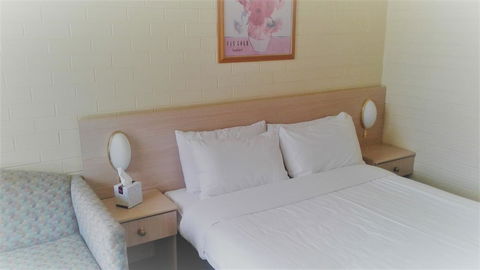 Junee Motor Inn - Accommodation Bookings 2