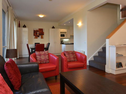 Villa Executive 2br Cypress DS Located Within Cypress Lakes Resort - Accommodation Bookings 1