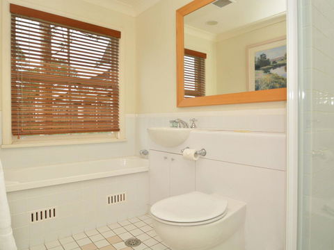 Villa Executive 2br Cypress DS Located Within Cypress Lakes Resort - Accommodation Bookings 12