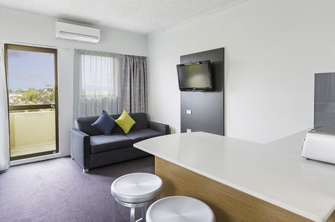Metro Hotel Miranda - Accommodation Bookings 8