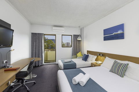 Metro Hotel Miranda - Accommodation Bookings 12