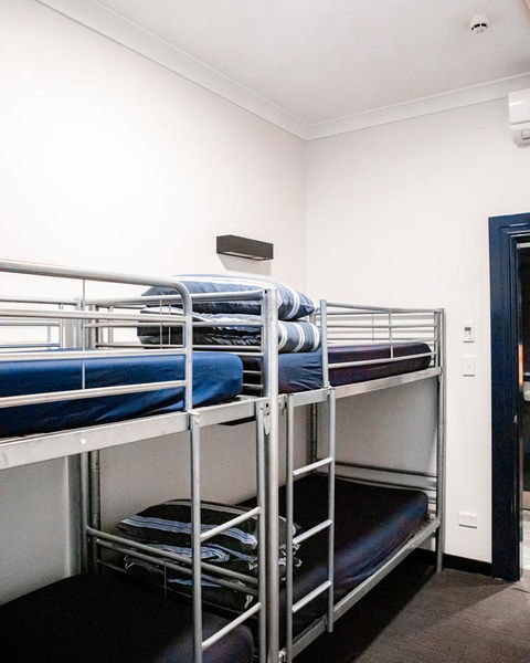 Wake Up! Bondi Beach - Accommodation Bookings 11