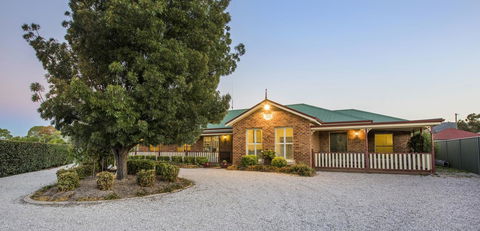 Colonial Court Villas - Accommodation Bookings 4
