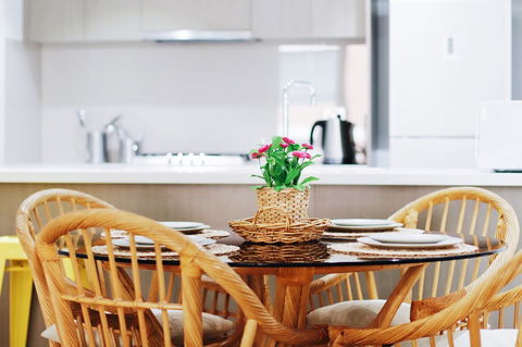 Modern & Cosy 2-Bedroom Apartment Hornsby - Accommodation Bookings 7