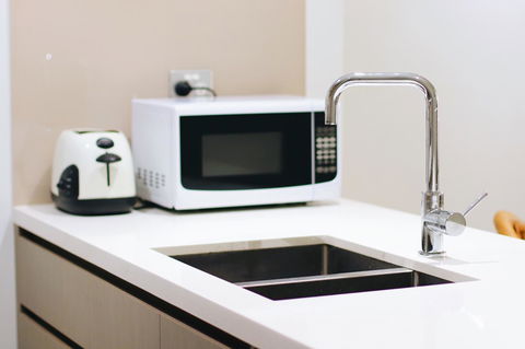 Modern & Cosy 2-Bedroom Apartment Hornsby - Accommodation Bookings 9
