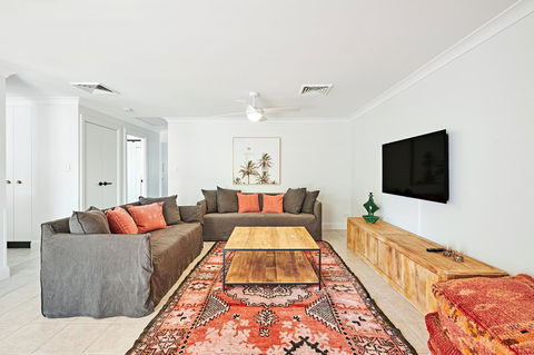 The Lord Byron - Accommodation Bookings 28