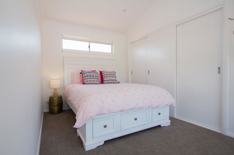 Stay In Mudgee The Grove, The Church, And Premium Private Homestead - Accommodation Bookings 5